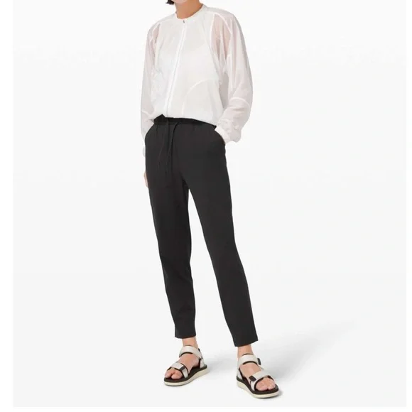 Lululemon Women’s Keep Moving Pant 7/8 High-Rise in Black Size 6 Style W5DCFS